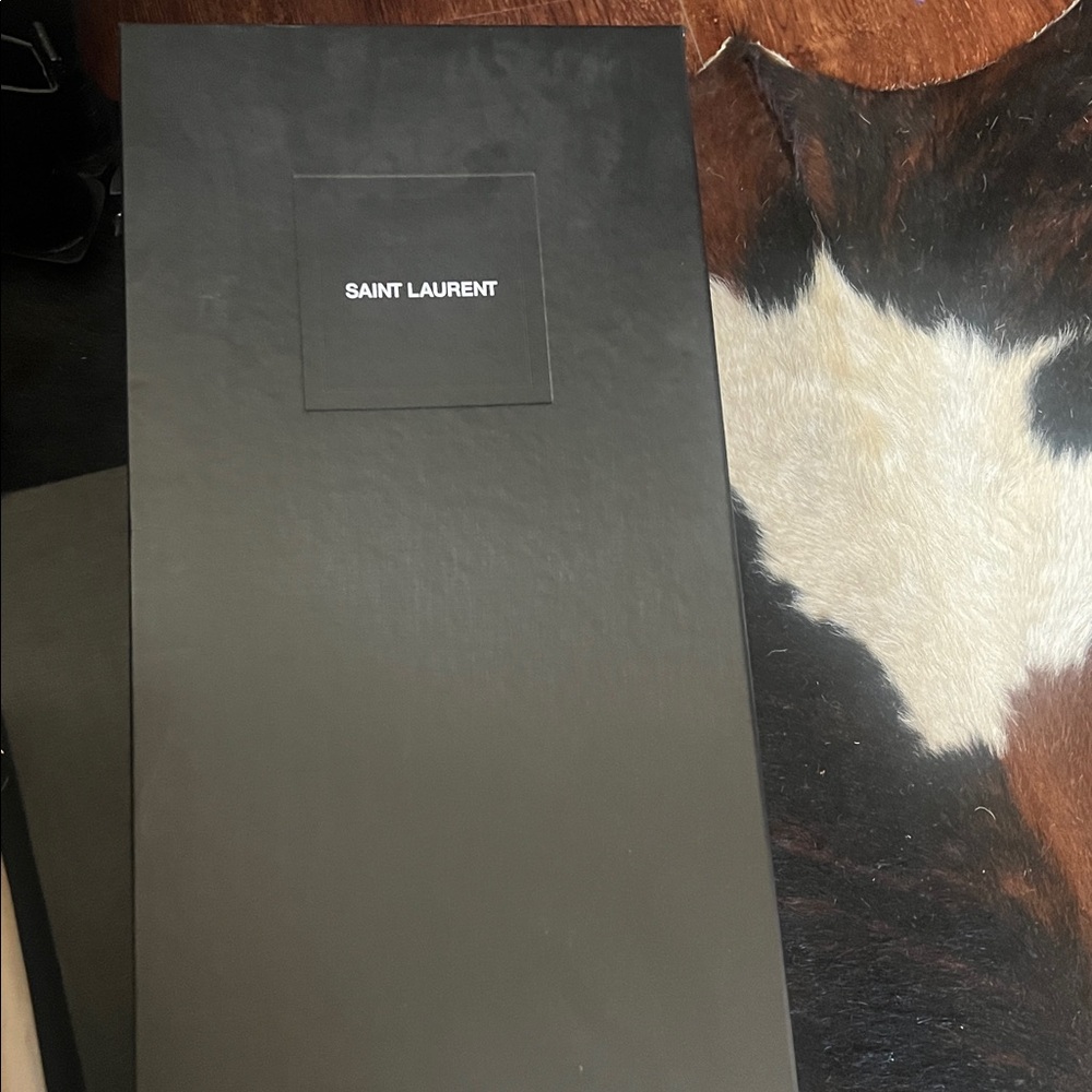 Saint Laurent YSL Elegant Black Knee-High Cutout Boots. Size 38.5 - Picture 6 of 9